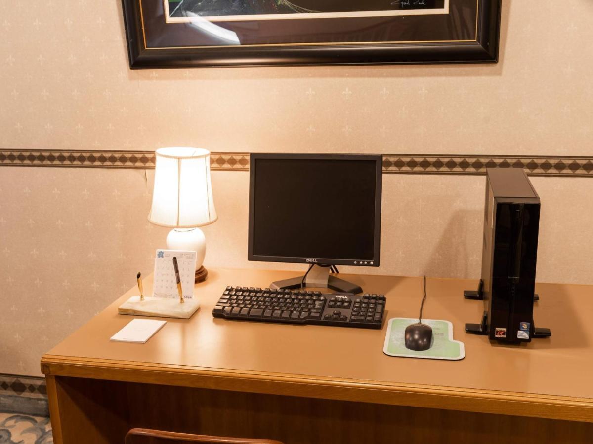 Hotel Castle Inn ยคไคจิ ภายนอก รูปภาพ